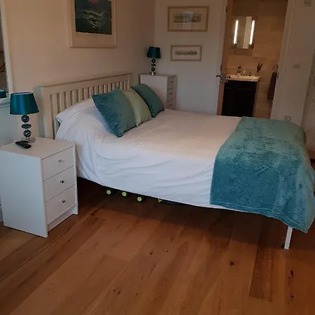 Bed & Breakfast Primrose House